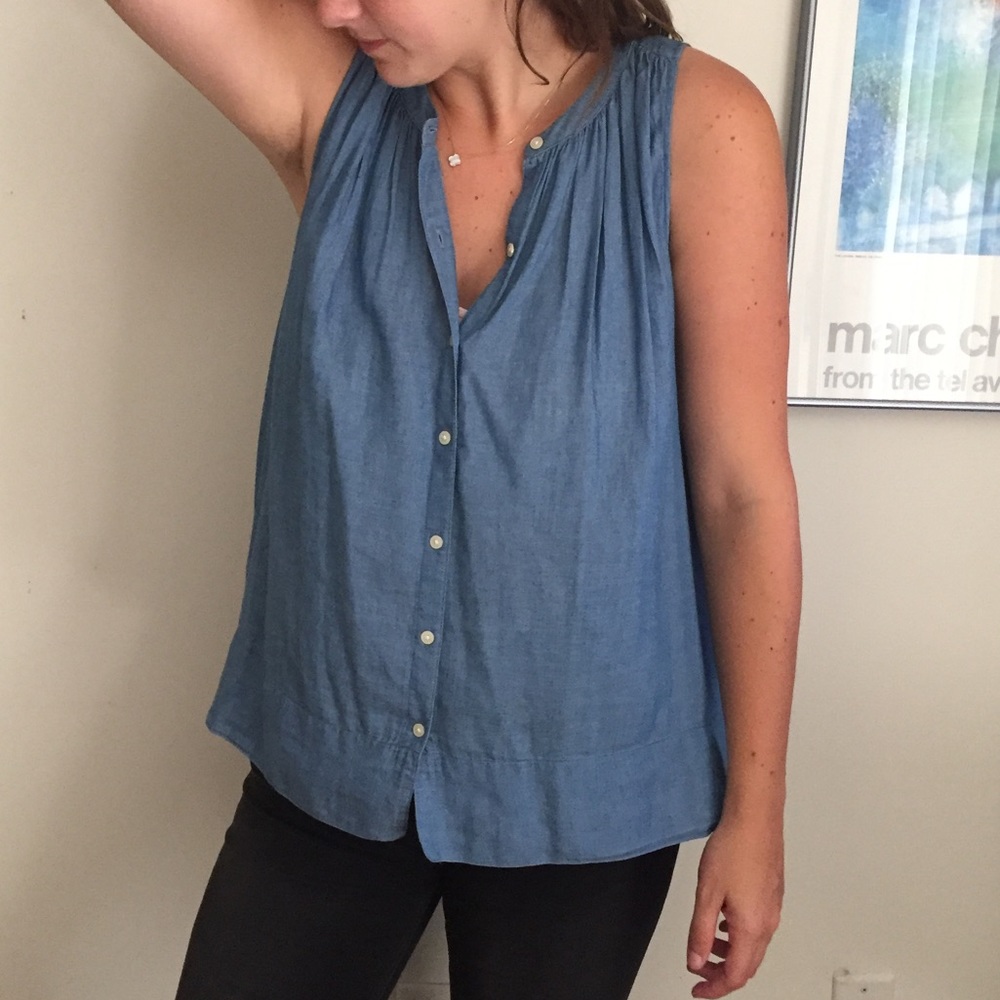 Pleated LOFT shirt